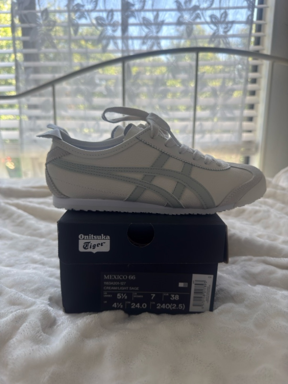Onitsuka Tiger Mexico 66 Cream with Light Sage Stripes